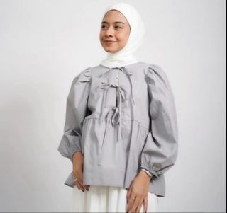 Maysixteen Willow Top in Grey