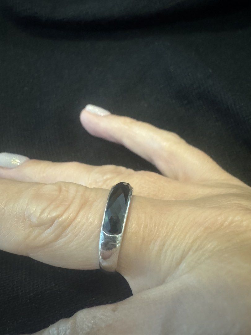 Sterling silver black onyx ring (Category: Rings) located in Singapore. Submitted by croka (Listing ID 1453149982, Image 5). Description: Sterling silver ring with black onyx stone. For pick up in Katong 437831 or select delivery. Thank you. 🙏 .