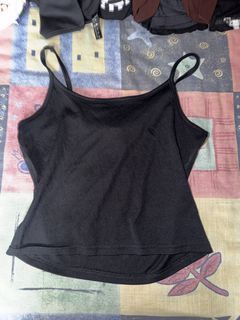 Black cami crop top