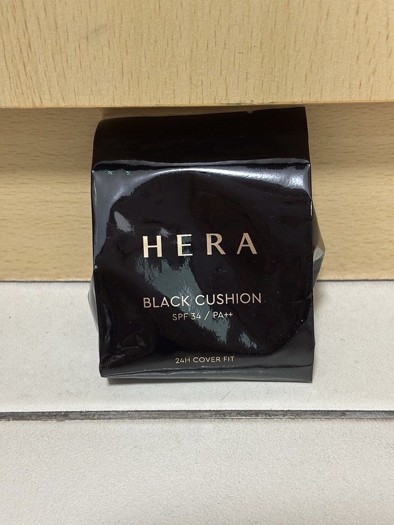 Hera Black Cushion Refill (25N1 Amber) (Category: Makeup) located in Singapore. Submitted by xtwinklebelle (Listing ID 1454829390, Image 1). Description: Brand new! Expiry date: 18 December 2026.
