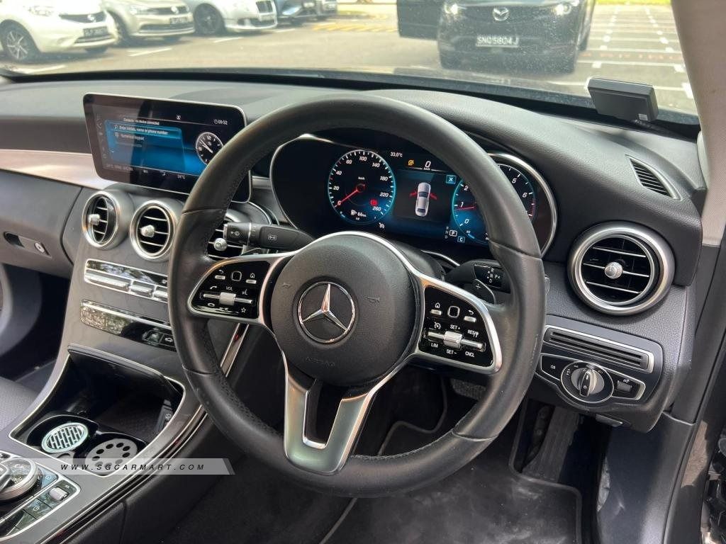 Mercedes-Benz C-Class Saloon C180 Avantgarde (A) (Category: Used Cars) located in Singapore. Submitted by carzworld.pteltd (Listing ID 1454876129, Image 4). Description: Viewing Strictly By Appointment Only! Low Interest Rate & Flexible Bank / In House Loan Available All Trade-In Are Welcome Message to: 💬96437773 Features 1.5l 4 cylinders inline 16 valves turbocharged engine, 9g-tronic, LED headlight, DRL, cruise control, blind sport monitor, ke
