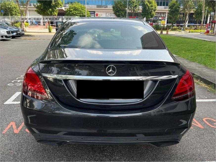 Mercedes-Benz C-Class Saloon C180 Avantgarde (A) (Category: Used Cars) located in Singapore. Submitted by carzworld.pteltd (Listing ID 1454876129, Image 2). Description: Viewing Strictly By Appointment Only! Low Interest Rate & Flexible Bank / In House Loan Available All Trade-In Are Welcome Message to: 💬96437773 Features 1.5l 4 cylinders inline 16 valves turbocharged engine, 9g-tronic, LED headlight, DRL, cruise control, blind sport monitor, ke