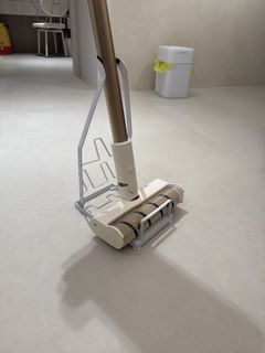 Universal vaccum stand