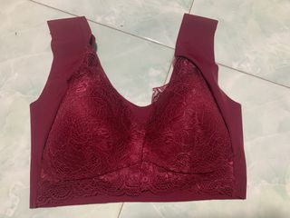 Brand new red wine bralette lace front clip 75C seamless back