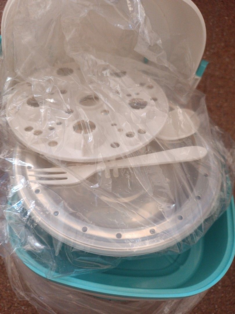 Kessler multi function Electric Lunch Box KES-02A (Category: Cookware & Accessories) located in Singapore. Submitted by seven7stars (Listing ID 1455756462, Image 2). Description: Brand new in box,never used B4, my auntie bought and kept aside Comes with everything including warranty card Meet central areas.