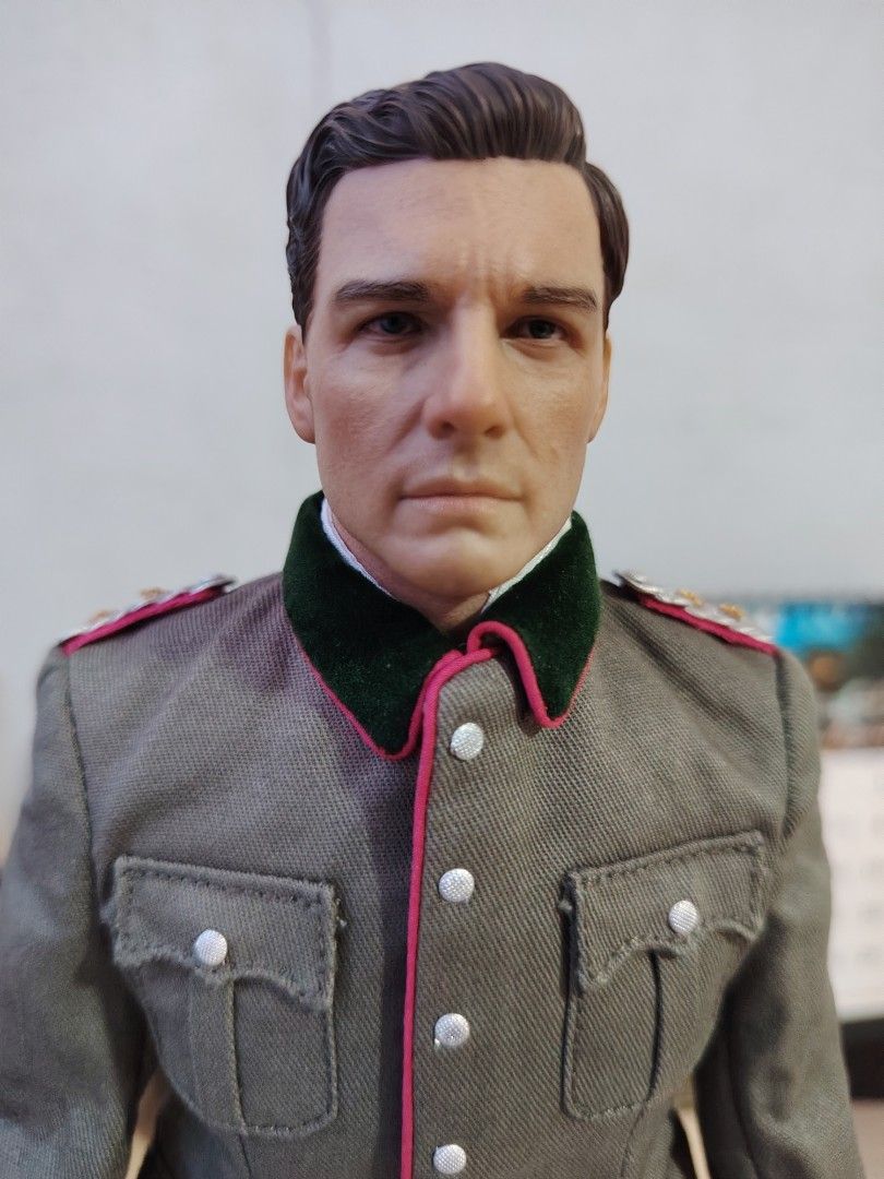 Facepool FP011B Claus Von Stauffenberg 1/6 Special Edition Operation Valkriye (Category: Toy Figures) located in Singapore. Submitted by hosei18 (Listing ID 1456024126, Image 4). Description: Opened but condition is like new. No missing or broken parts. No paint wear. No stains on fabric. Packaging is in excellent condition condition. Special edition comes with two head sculpts. Meet up and deal at Bedok mall or Bedok bus interchange. If driving 