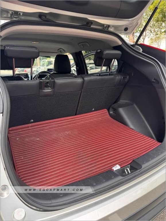 Mitsubishi Eclipse Cross 1.5T Sports S/R (A) (Category: Used Cars) located in Singapore. Submitted by carzworld.pteltd (Listing ID 1455927108, Image 5). Description: Viewing Strictly By Appointment Only! Low Interest Rate & Flexible Bank / In House Loan Available All Trade-In Are Welcome Message to: 💬96437773 Features Powerful 1.5L MIVEC turbocharged engine, 8 speed automatic transmission, producing 160bhp, 250nm torque, keyless entry/start. Acc