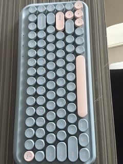 Retro Round Keycap Wireless Keyboard - Blue and Pink