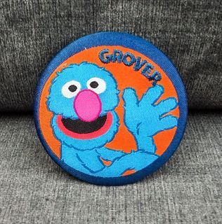 Sesame Street Grover Metal Badge (Sesame Street Market 2024 Gachapon)