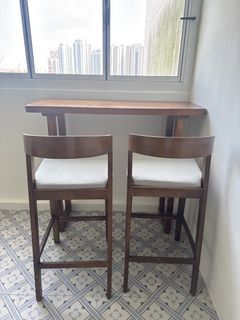 Wooden Bar Table with 2 Stools