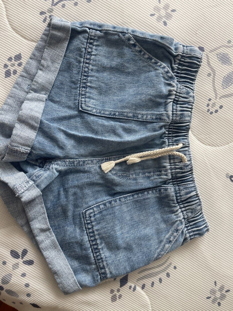 Cat & Jack Denim Shorts Size M (8) (Category: Babies & Kids Fashion) located in Singapore. Submitted by crstine21 (Listing ID 1456295448, Image 2). Description: - Cute denim shorts from Cat & Jack - Elastic waistband with drawstring - Cuffed hem - Two front pockets and two back pockets - Ideal for everyday wear - Versatile and easy to pair with any top.