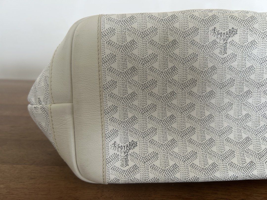 Goyard Artois Tote Bag - White (Category: Bags & Wallets) located in Singapore. Submitted by rexy23 (Listing ID 1456303673, Image 9). Description: Authentic Goyard Artois Tote – White * Goyard Artois Tote * Color: White * Signature Goyardine canvas with leather trim and handles * Zipper closure at the top, making it practical and secure for everyday use and travel * Interior pocket for small essentials * Reinforced leather corners * Overall in go
