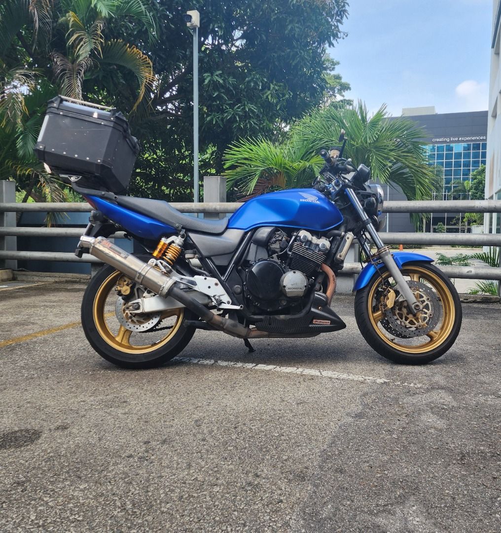 HONDA CB400 SUPER 4 SPEC 3 / COE JUNE 2036 YOSHIMURA / CB 400 (Category: Class 2A) located in Singapore. Submitted by tmoto (Listing ID 1456252611, Image 4). Description: HONDA CB400 SUPER 4 SPECIII Registration : JULY 2006 COE : JULY 2036 Yoshimura exhaust (Endcan) Ohlins rear shock Brembo brake pump Hel steel braided brake hose for front and rear Carbon belly pan Front fork brace 📩 Interested? Feel free to drop us a DM to speak with our sales 