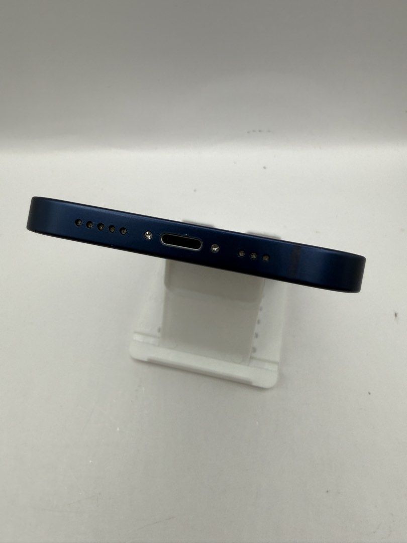 iPhone 12 Blue 64GB (Category: iPhone 12 Series) located in Singapore. Submitted by alan8587 (Listing ID 1456251070, Image 4). Description: .
