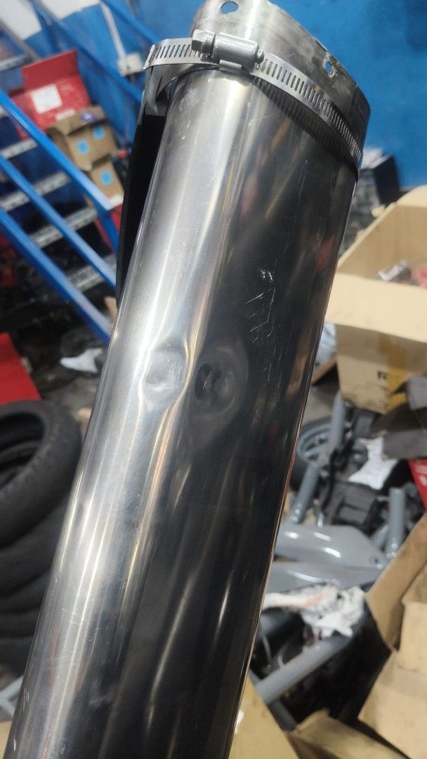 CB400 YOSHIMURA FULL SYSTEM SLEEVE (Category: Motorcycle Accessories) located in Singapore. Submitted by fresh_7 (Listing ID 1456488538, Image 3). Description: -its just the sleeve -r n g not included - condition as seen on the picture.