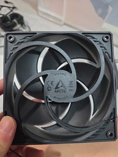 Arctic P12 PWM PST 120mm Fan x2
