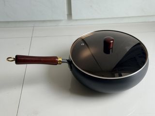 New 30cm Non-stick Wok with Glass Lid and Wooden Handle