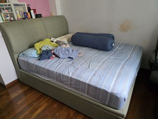 Queen Size Upholstered Bed Frame with Storage