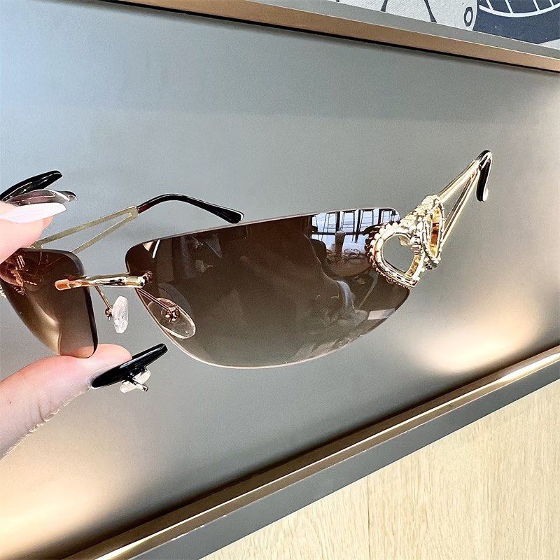 y2k sunnies sunglasses (Category: Sunglasses & Eyewear) located in Singapore. Submitted by y2kqueen (Listing ID 1453374983, Image 7). Description: PREORDER colours: black, silver, orange, purple, pink, brown.