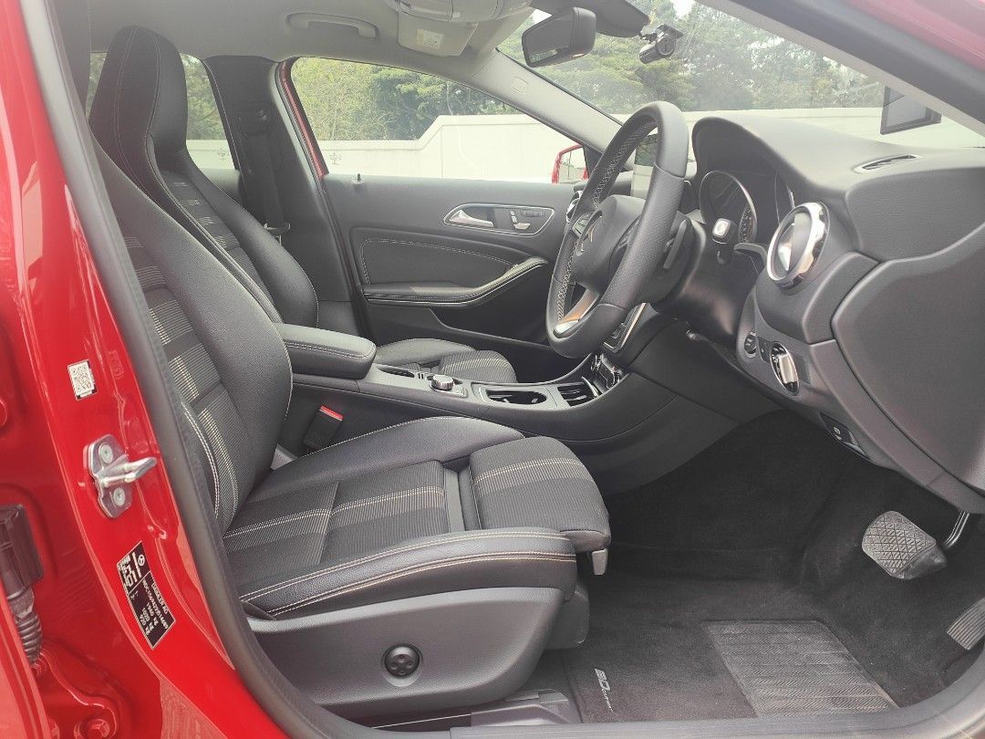 Mercedes-Benz GLA-Clas 180 Urban Auto (Category: Used Cars) located in Singapore. Submitted by petertan1221 (Listing ID 1456659336, Image 7). Description: 1 Teacher Owner! Extremely LOW MILEAGE done at 70,332km (average 8,800km per year only!) Always Parked Under Sheltered Car Park. C&C unit with service records! Original Paintwork and interior in very well kept condition! Buy with 2-yrs/40,000km warranty on engine and gearbox! Full loan availabl