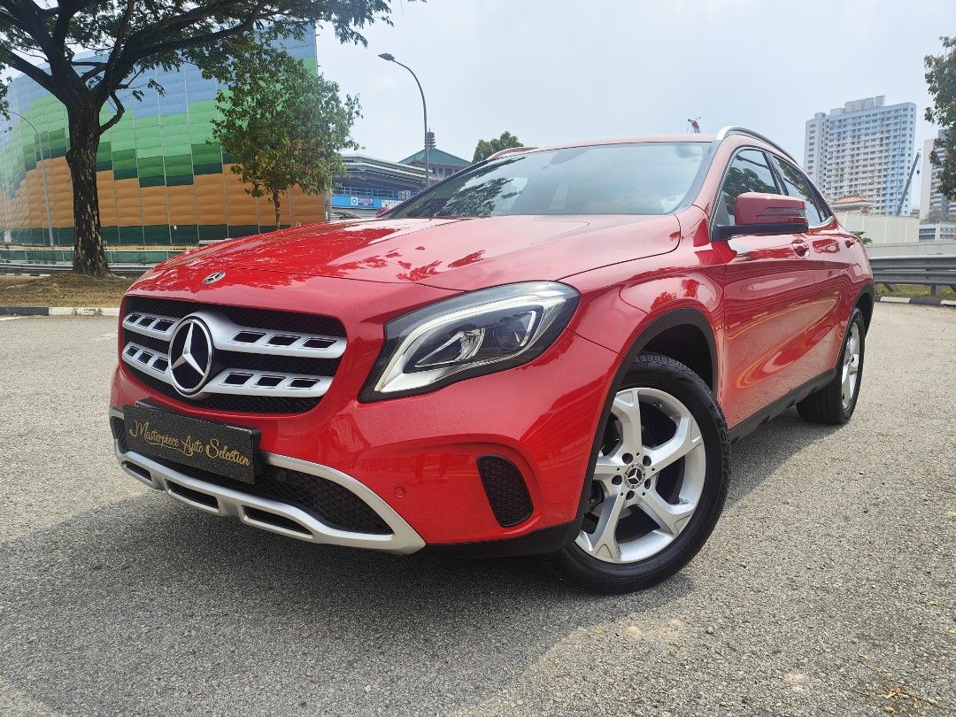 Mercedes-Benz GLA-Clas 180 Urban Auto (Category: Used Cars) located in Singapore. Submitted by petertan1221 (Listing ID 1456659336, Image 4). Description: 1 Teacher Owner! Extremely LOW MILEAGE done at 70,332km (average 8,800km per year only!) Always Parked Under Sheltered Car Park. C&C unit with service records! Original Paintwork and interior in very well kept condition! Buy with 2-yrs/40,000km warranty on engine and gearbox! Full loan availabl