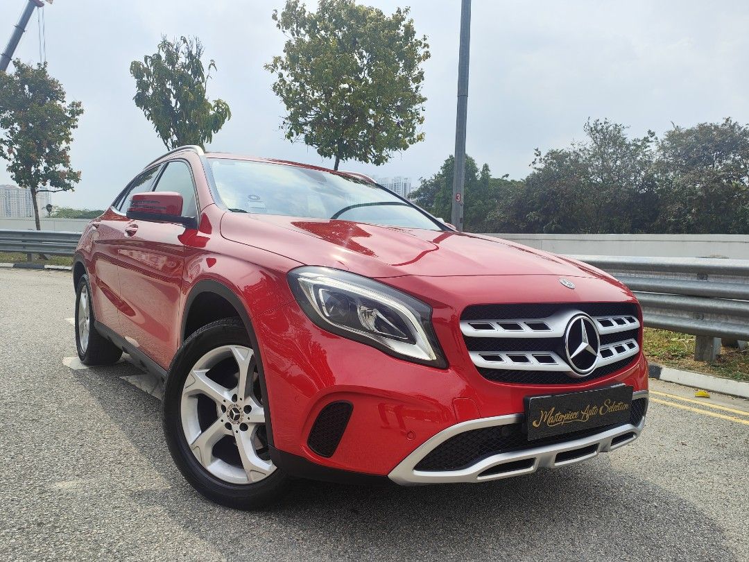 Mercedes-Benz GLA-Clas 180 Urban Auto (Category: Used Cars) located in Singapore. Submitted by petertan1221 (Listing ID 1456659336, Image 1). Description: 1 Teacher Owner! Extremely LOW MILEAGE done at 70,332km (average 8,800km per year only!) Always Parked Under Sheltered Car Park. C&C unit with service records! Original Paintwork and interior in very well kept condition! Buy with 2-yrs/40,000km warranty on engine and gearbox! Full loan availabl