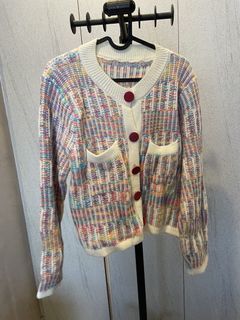 Fashionable warm sweater outerwear