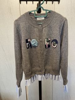FEIMAO Grey Cardigan with "ROEC" Patches and Ruffled Cuffs