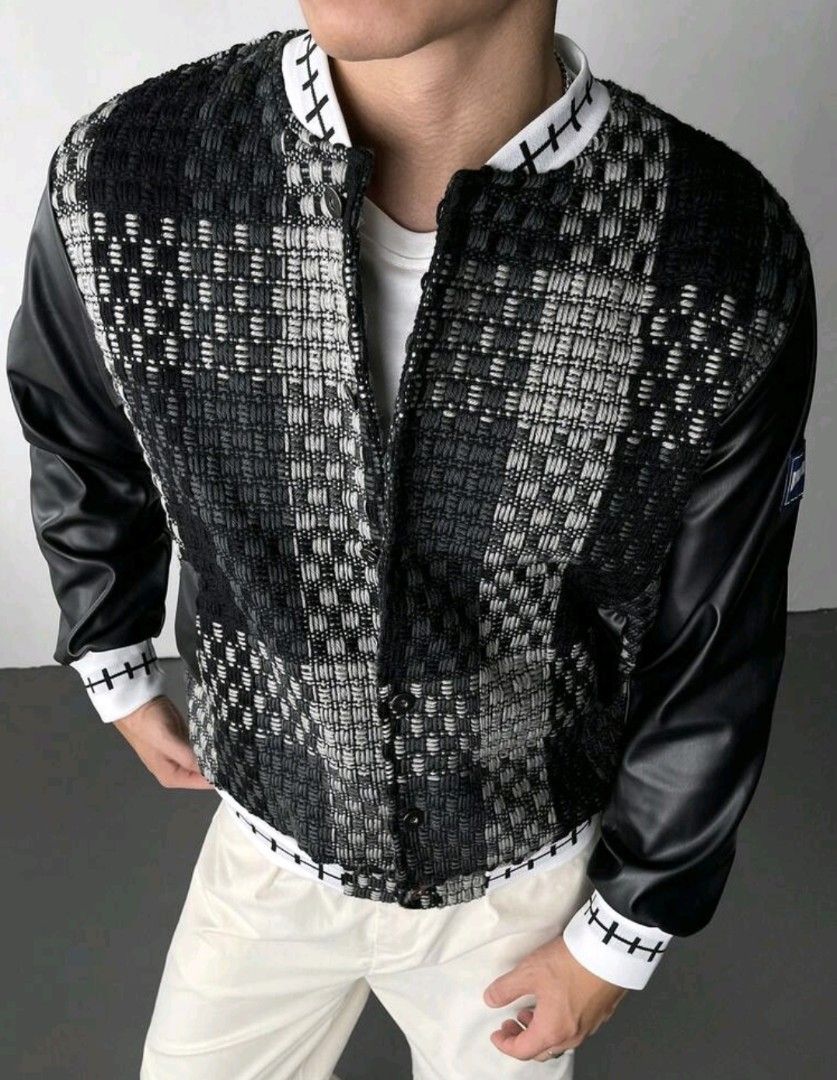 Men's Stand Collar Contrast Color Patchwork Zipper Long Sleeve Black Jacket,Windbreaker/Outdoor Windbreaker,Baggy,Winter Jacket (Category: Coats, Jackets and Outerwear) located in Singapore. Submitted by energic88 (Listing ID 1457093965, Image 1). Description: .