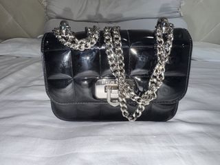 Authentic charles&keith purse (tag is still there, no box or receipt.)