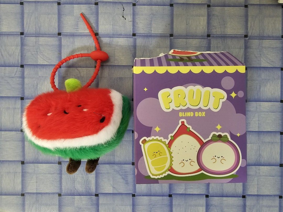 Kaison fruit blind box (Category: Plushies & Soft Toys) located in Singapore. Submitted by doyeonslover__ (Listing ID 1457185351, Image 1). Description: Kaison fruit blind box, water melon design. Box is abit torn on the top as seen. DM me if interested. No trades, no negos pls. Meet-up preferred, location can be discussed. RM+$3.