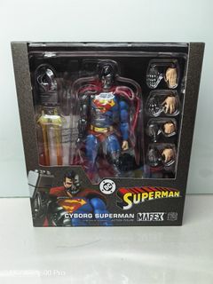 MISB Mafex Cyborg Superman The Return of Superman Action Figure shf S. H. Figuarts mezco marvel legends DC McFarlane Clark Kent Batman  Bruce Wayne wonder Woman Marvel legends