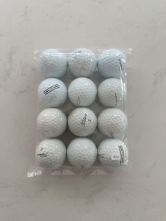 Titleist AVX Golf Balls in Moderately Used Condition (Pack of 12)