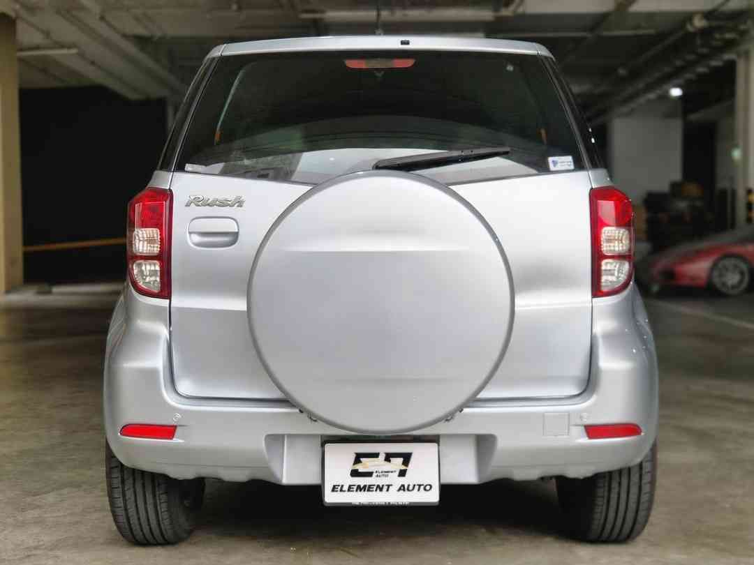 Toyota Rush 1.5 X (A) (Category: Used Cars) located in Singapore. Submitted by elementautoprivateltd (Listing ID 1457407143, Image 6). Description: Regularly serviced & well maintained Toyota Rush. Low mileage & protected with 1 Year Engine & Gearbox Warranty. Full loan/Bank loan/Inhouse loan available. Trade ins welcome. Contact our friendly salesperson to schedule a viewing appointment now! Features: Reliable 16V DOHC 1.5I VVT-I engine, smooth 