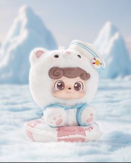 WTS BNIB QKid Travel the Arctic Circle Plush Pendant