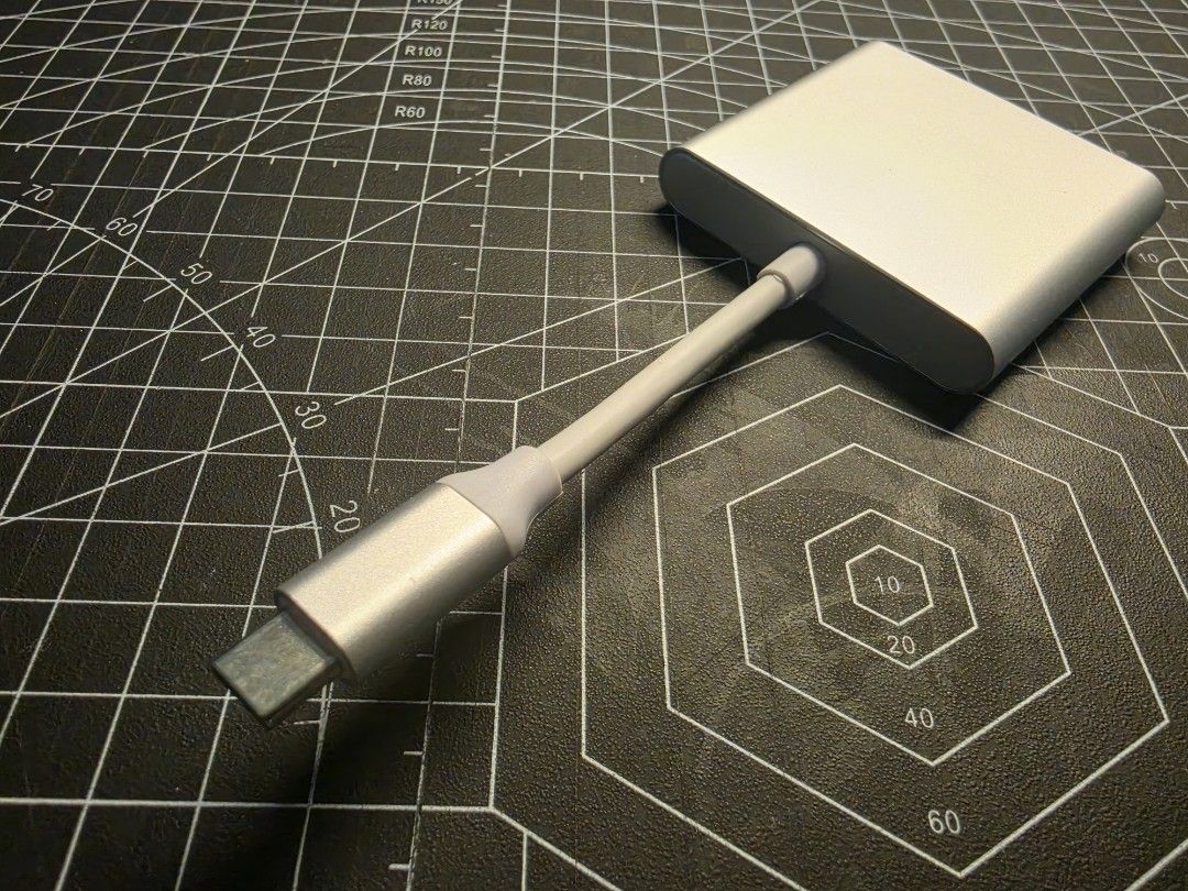 3-in-1 Multi-Function USB-C Docking Station (Category: Cables & Adaptors) located in Singapore. Submitted by siako (Listing ID 1457639886, Image 3). Description: 3-in-1 Multi-Function USB-C Docking Station Type C To HDMI 4K PD USB 3.0 C USB-C Dock Type-C Hub Adapter for Laptop/Switch/Phone/Tablet.