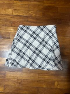 Plaid skirt