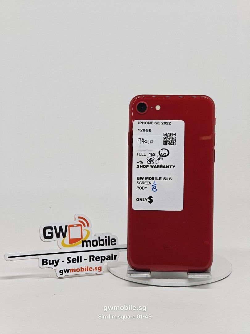 iPhone SE 2022 Red 128GB (Category: iPhone SE Series) located in Singapore. Submitted by gwmobile.sg (Listing ID 1457816010, Image 1). Description: .