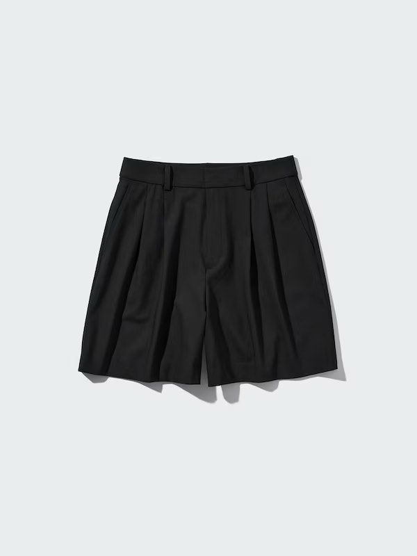 Uniqlo Pleated Shorts (Category: Shorts) located in Singapore. Submitted by autumnpie (Listing ID 1457712215, Image 6). Description: Loved this style of shorts and impulsively bought many of each about a year back, but put on a lot of weight before I could actually wear them. So these are basically washed but unworn. Each for $15. Negotiable for quick same-day deal at Blk 260 Kim Keat Avenue outside Giant. Exact cash only..