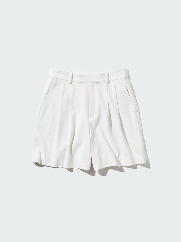 Uniqlo Pleated Shorts (Category: Shorts) located in Singapore. Submitted by autumnpie (Listing ID 1457712215, Image 8). Description: Loved this style of shorts and impulsively bought many of each about a year back, but put on a lot of weight before I could actually wear them. So these are basically washed but unworn. Each for $15. Negotiable for quick same-day deal at Blk 260 Kim Keat Avenue outside Giant. Exact cash only..