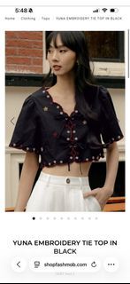 FASHMOB YUNA EMBROIDERY TIE TOP IN BLACK