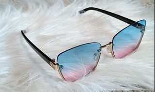 VNC Sunglasses. Postage cost shown below 👇
