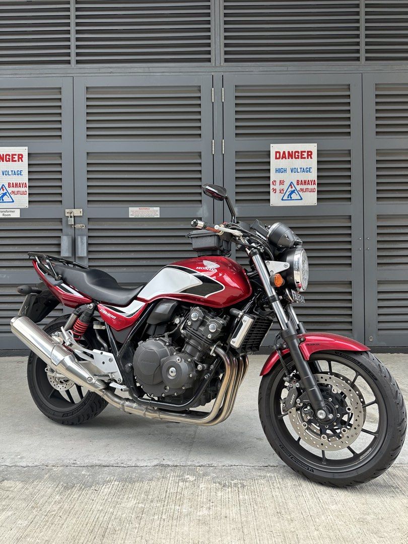 HONDA SUPER REVO CB400 REVO 3 COE FEB 2033| CB400X | CB350 | CB400 REVO 1 REVO 2 REVO 3 YOSHIMURA BLUEFLAME (Category: Class 2A) located in Singapore. Submitted by creation.motorworld (Listing ID 1453784827, Image 1). Description: PRE OWNED BIKE $25,500 HONDA CB400 REVO 3 COE FEB 2033 (Renewable) Almost New Engine. Low Mileage 6000+ This Model Needs No Introduction! Proven Bullet Prove Engine. Option to add Spec A Exhaust ! 💯% transparency to pr