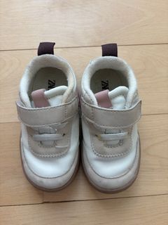 Zara Toddler Leather Snakers