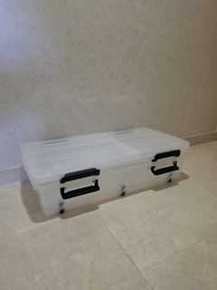 Large Underbed Storage Box with Wheels 85x42x20cm | Plastic Storage Container with wheels and Black Latches