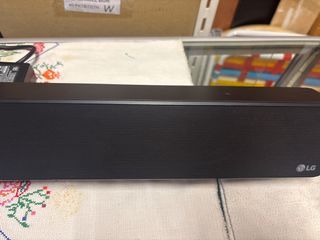 (GOOD BUY) LG Wireless Bluetooth Sound Bar Speaker SL4 with Remote Control