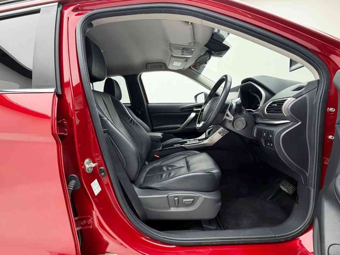 Mitsubishi Eclipse Cross 1.5T Classic (A) (Category: Used Cars) located in Singapore. Submitted by vincar_pre-owned (Listing ID 1453876581, Image 4). Description: Showroom: The Alexcier 237 Alexandra Road #01-10/11/12/13/14/15/16 Singapore 159929 1 owner fully serviced and maintained with cycle and carriage. Low road tax a fuel consumption, yet powerful and responsive for daily use! Spacious and comfortable interior. Contact us to arrange a viewi