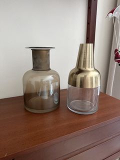 Gold vase