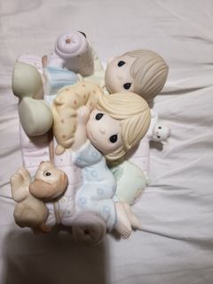 Precious Moments Together Is The Nicest Place To Be Figurine 2005