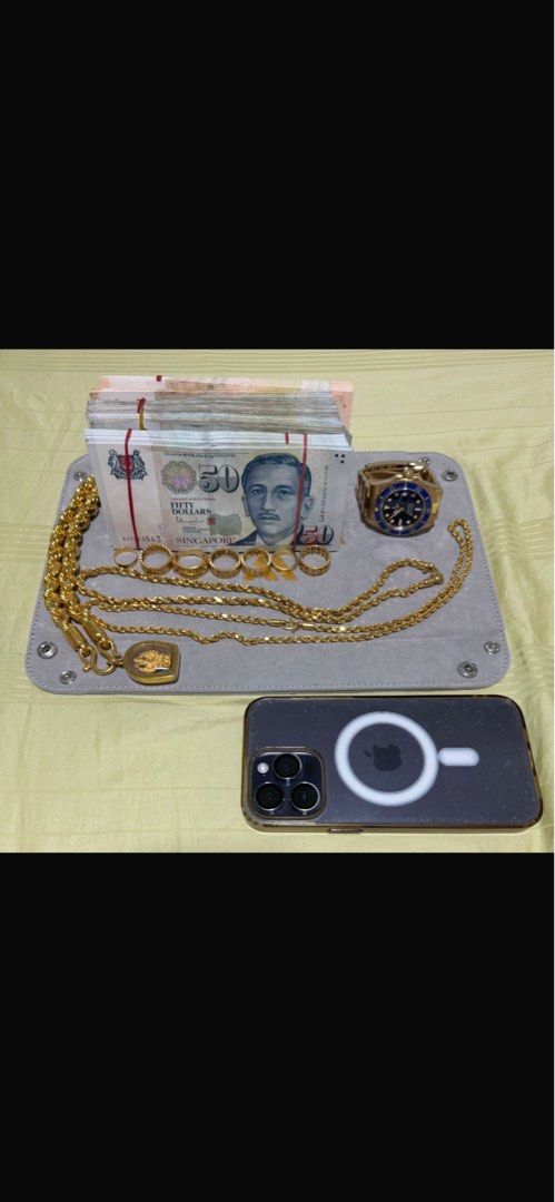 Buyback pawn tickets, 750, 850, 916 and 999 gold (Category: Looking For) located in Singapore. Submitted by bullioncollector (Listing ID 1458944398, Image 2). Description: Best dealer in town. Higher than pawnshop. If have higher we will try our best to match.